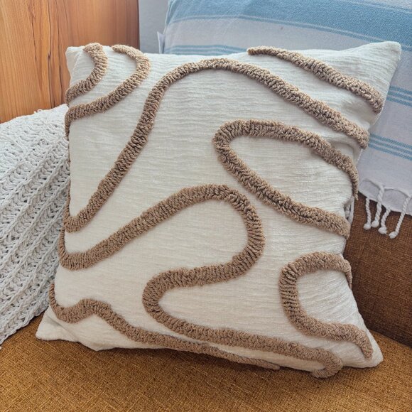 Modern Flow Japandi Tufted Throw Pillow Cover 18"x18" - Picture 1 of 2